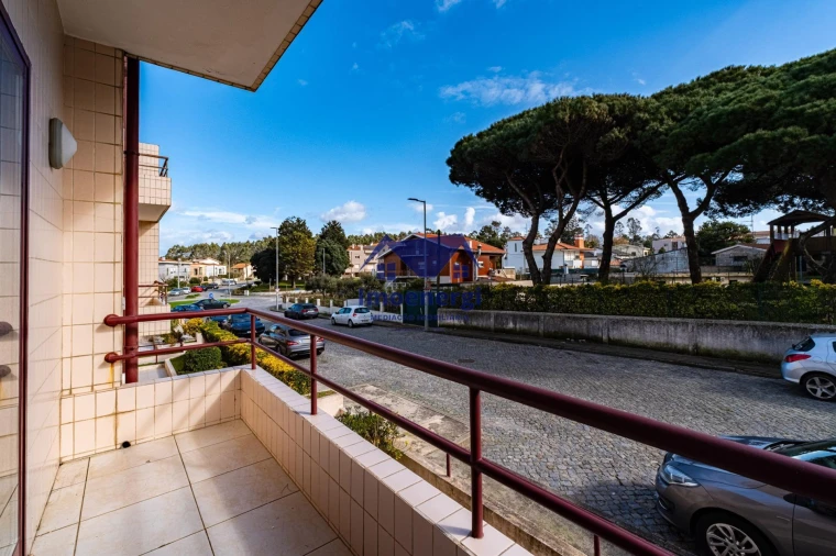 Apartamento T3 para Venda em Azurara Foto 8