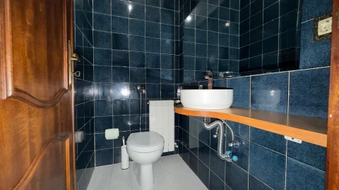 Moradia T5 para Venda em Eixo e Eirol