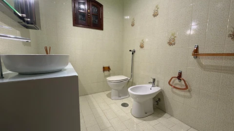 Moradia T5 para Venda em Eixo e Eirol