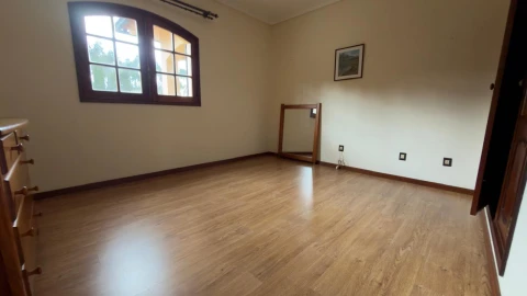 Moradia T5 para Venda em Eixo e Eirol