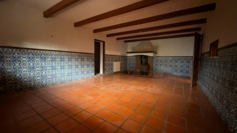 Moradia T5 para Venda em Eixo e Eirol