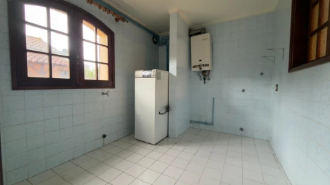 Moradia T5 para Venda em Eixo e Eirol