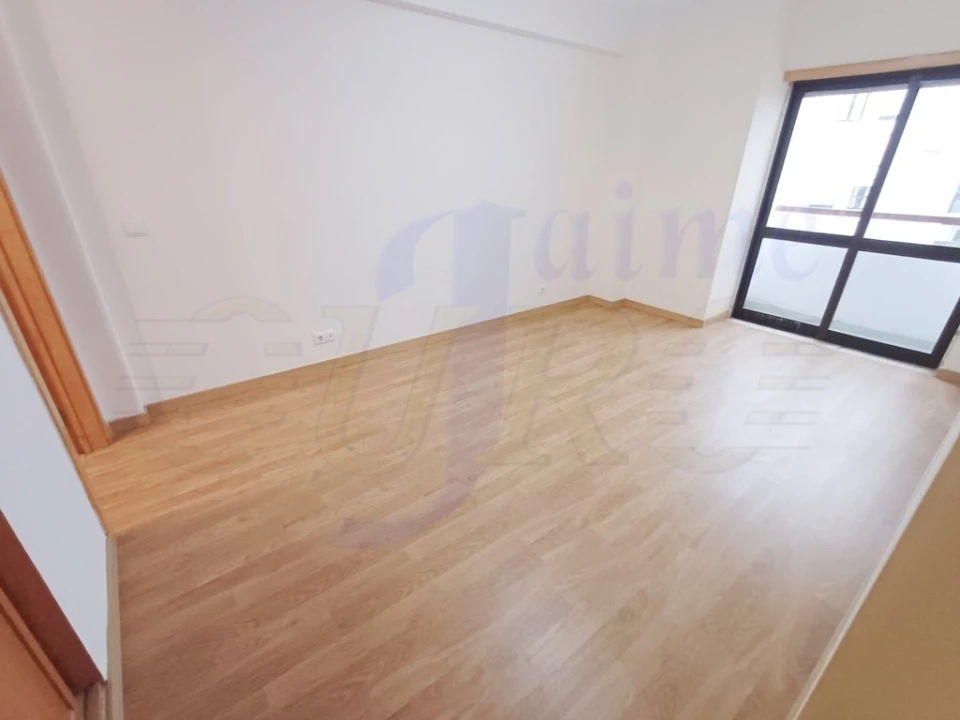 Apartamento T3 para Venda em Rio de Mouro Foto 17