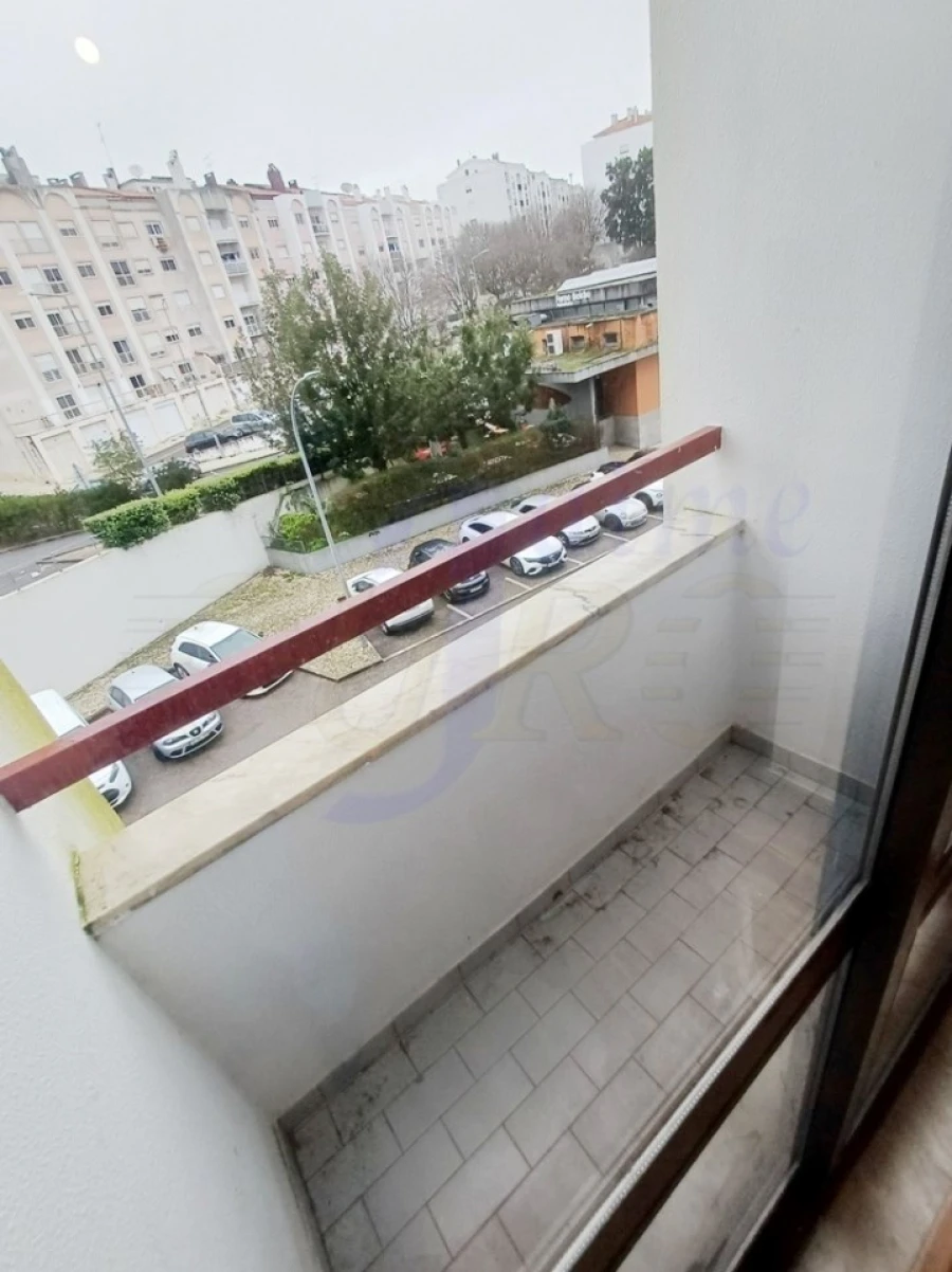 Apartamento T3 para Venda em Rio de Mouro Foto 7