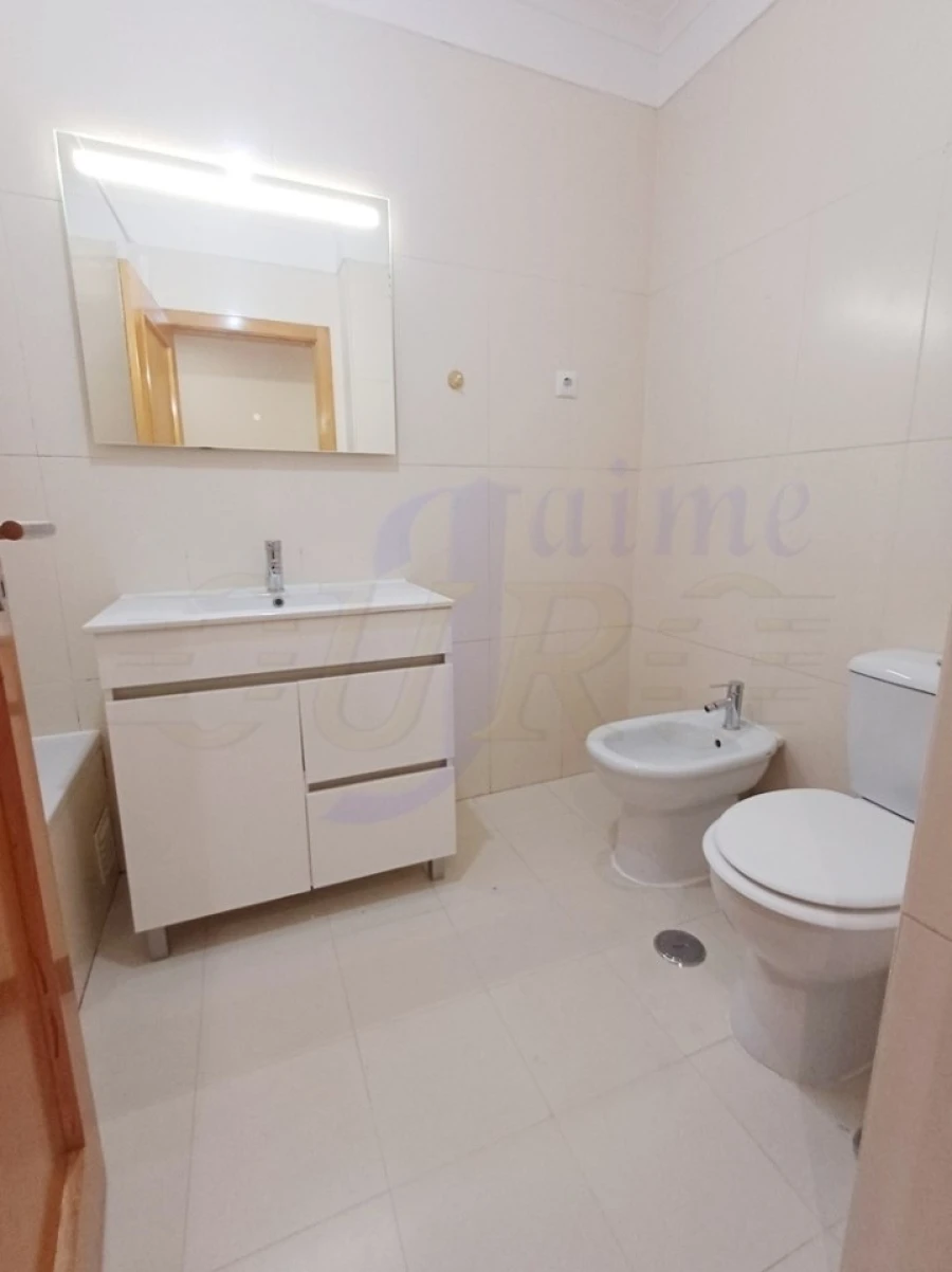 Apartamento T3 para Venda em Rio de Mouro Foto 10