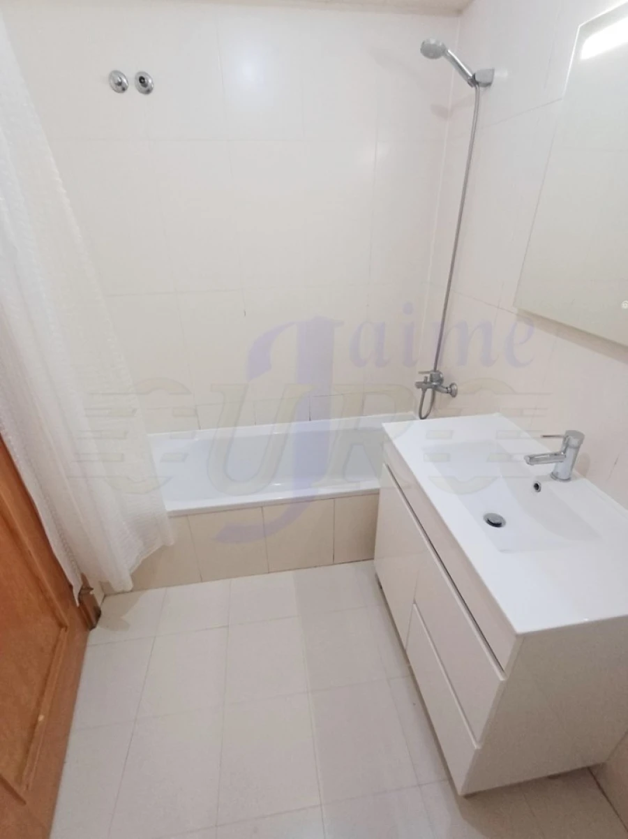 Apartamento T3 para Venda em Rio de Mouro Foto 11