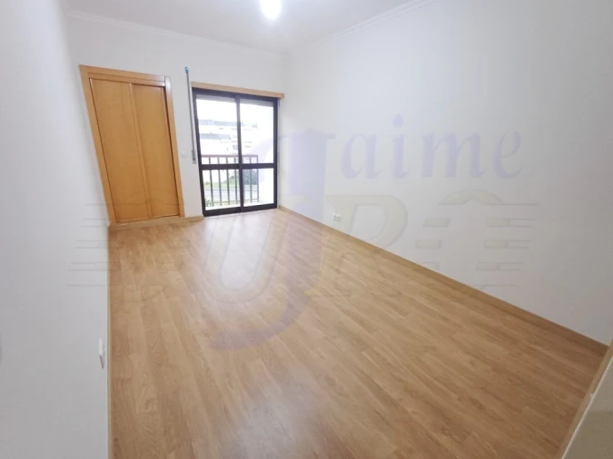 Apartamento T3 para Venda em Rio de Mouro Foto 12