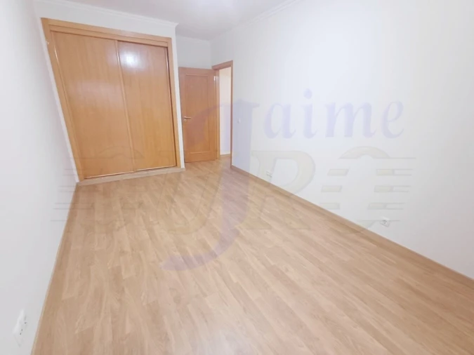 Apartamento T3 para Venda em Rio de Mouro Foto 13