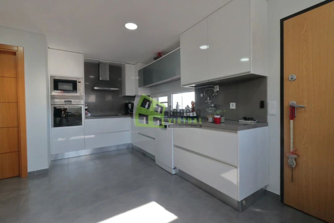 Moradia T3 para Venda em Quinta do Conde Foto 4