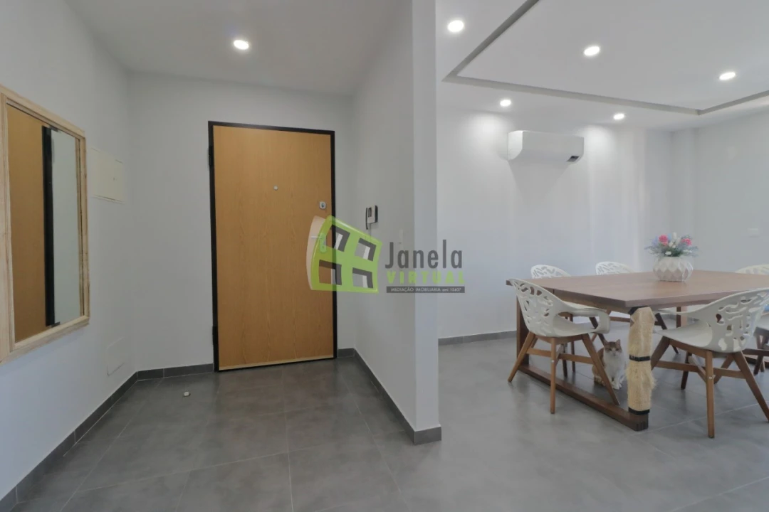 Moradia T3 para Venda em Quinta do Conde Foto 11