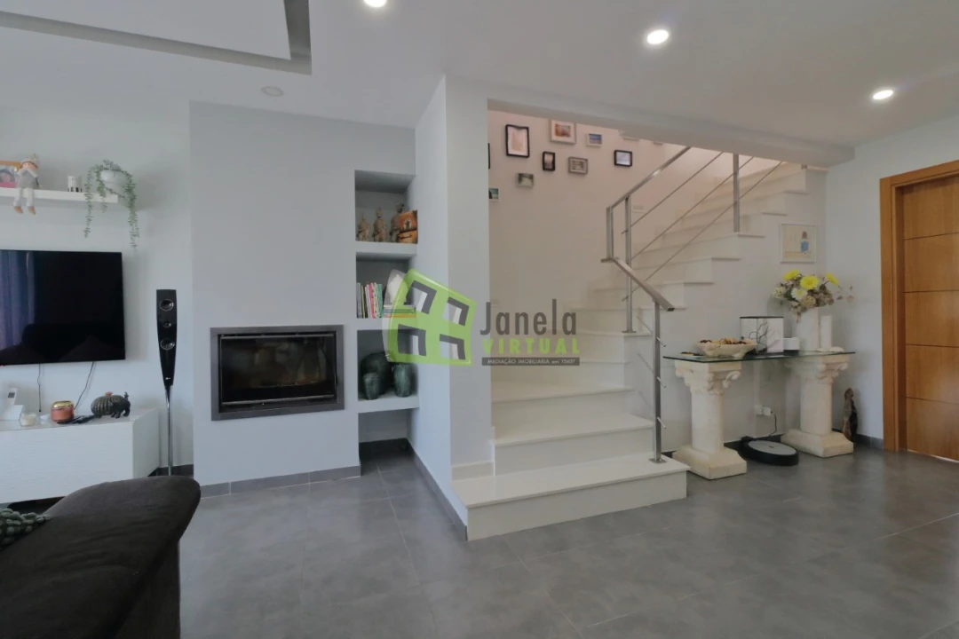 Moradia T3 para Venda em Quinta do Conde Foto 12