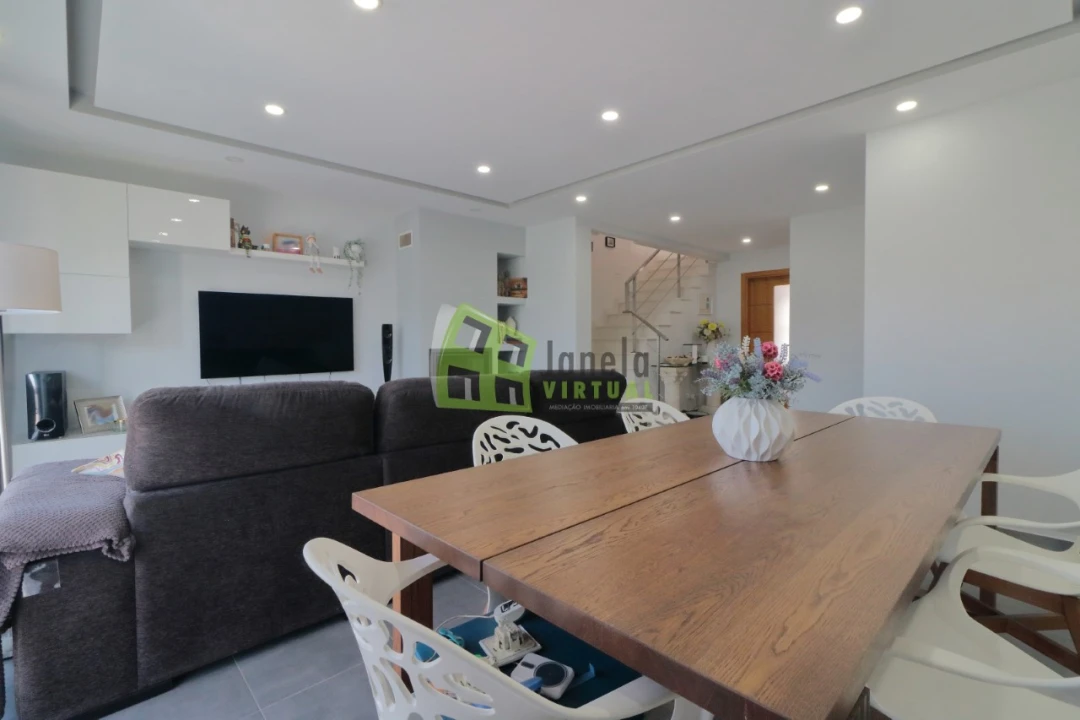 Moradia T3 para Venda em Quinta do Conde Foto 16