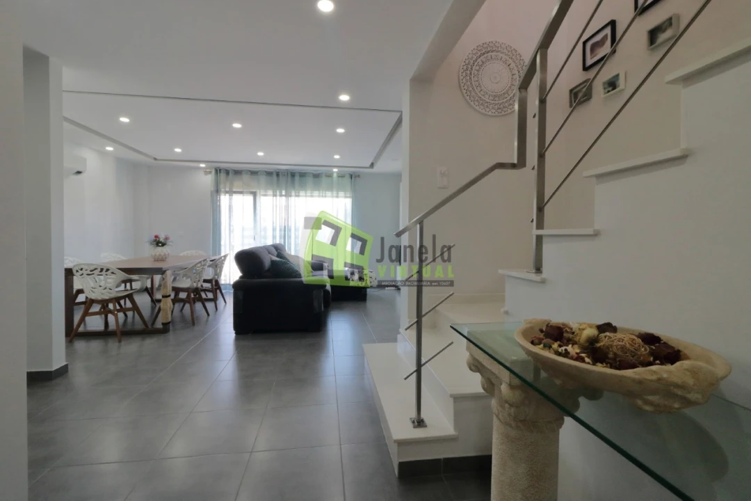 Moradia T3 para Venda em Quinta do Conde Foto 17