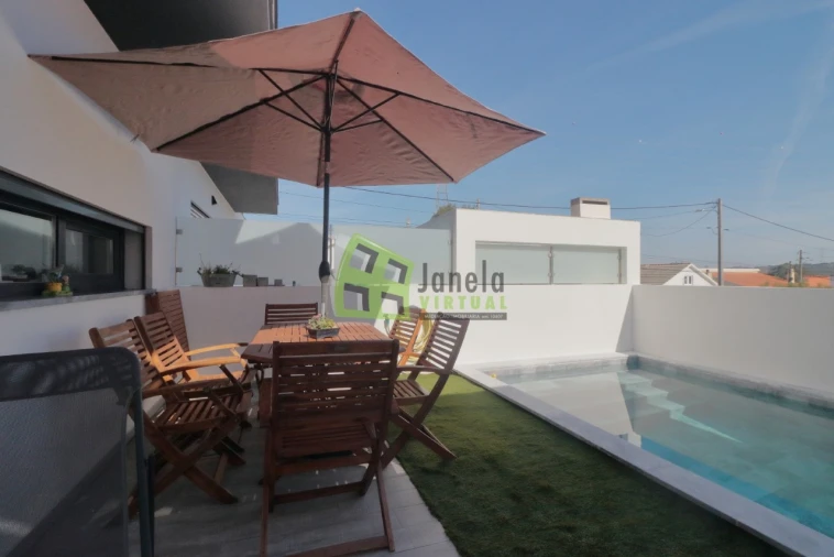 Moradia T3 para Venda em Quinta do Conde Foto 34