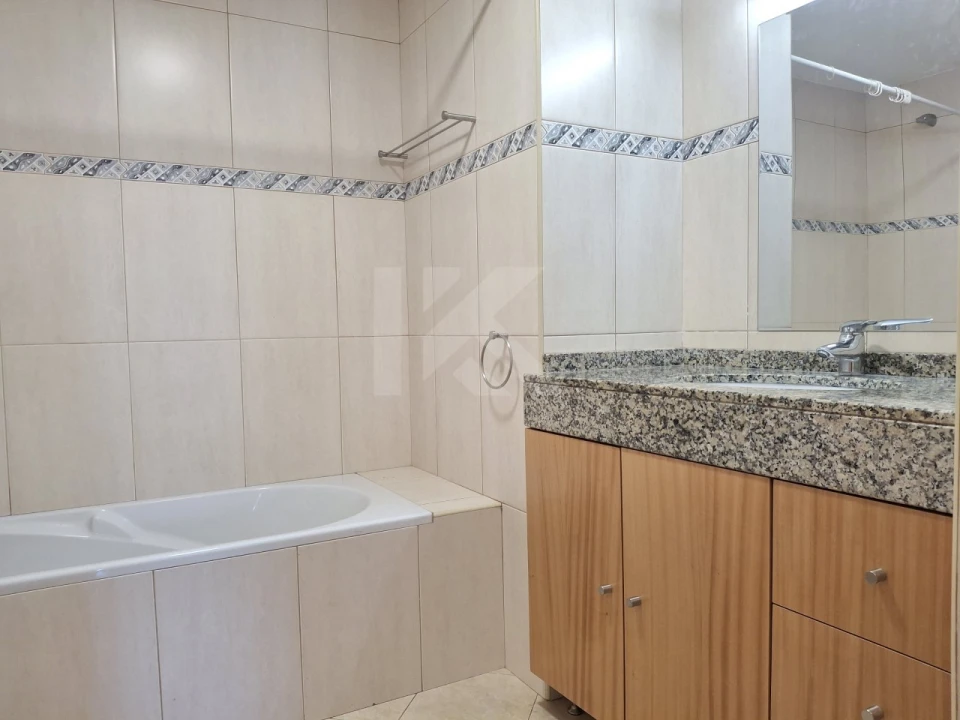 Apartamento T3 para Arrendamento em Camara de Lobos Foto 21
