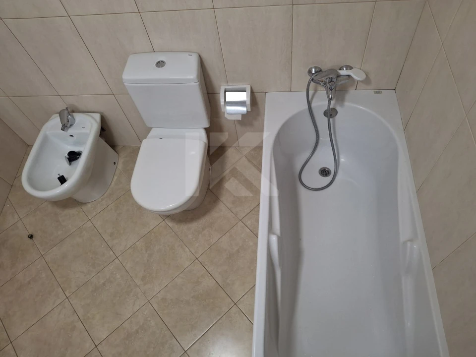 Apartamento T3 para Arrendamento em Camara de Lobos Foto 24