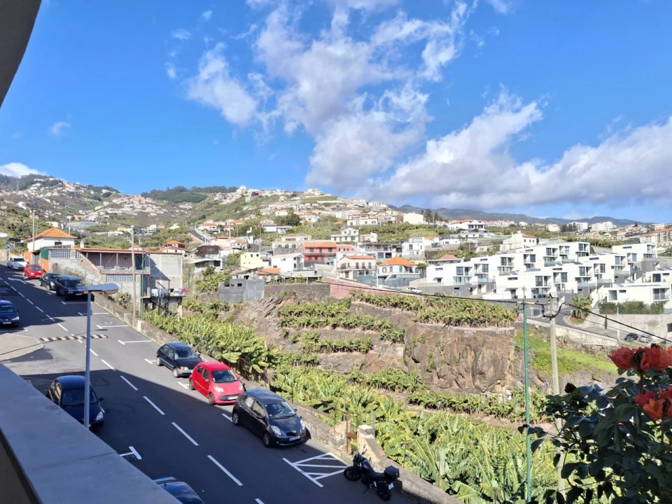 Apartamento T3 para Arrendamento em Camara de Lobos Foto 27