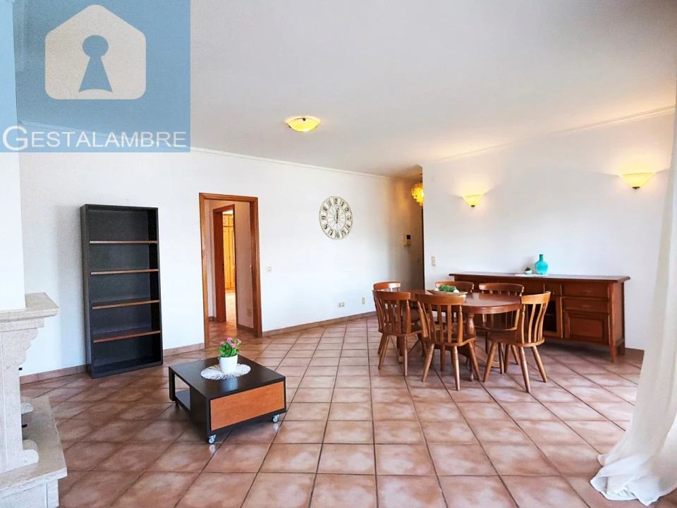 Apartamento T2 para Arrendamento em Albufeira e Olhos de Água Foto 2