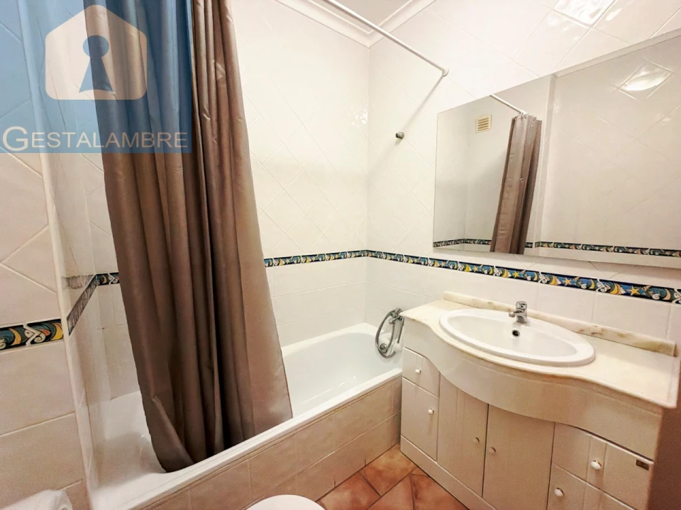 Apartamento T2 para Arrendamento em Albufeira e Olhos de Água Foto 12