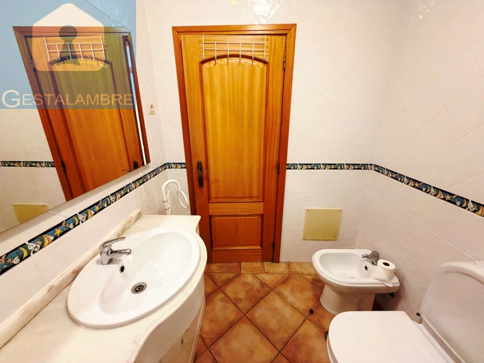 Apartamento T2 para Arrendamento em Albufeira e Olhos de Água Foto 13