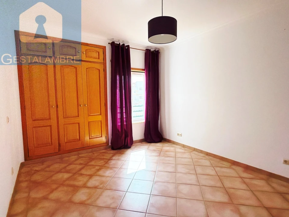 Apartamento T2 para Arrendamento em Albufeira e Olhos de Água Foto 15