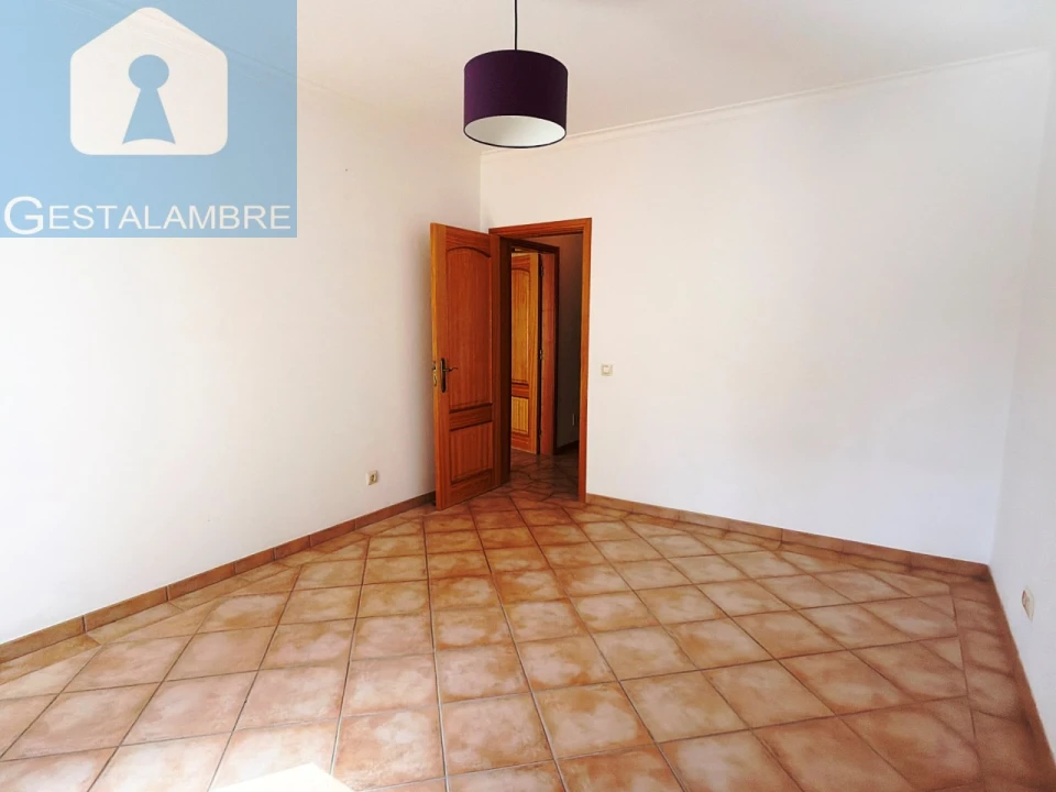 Apartamento T2 para Arrendamento em Albufeira e Olhos de Água Foto 16