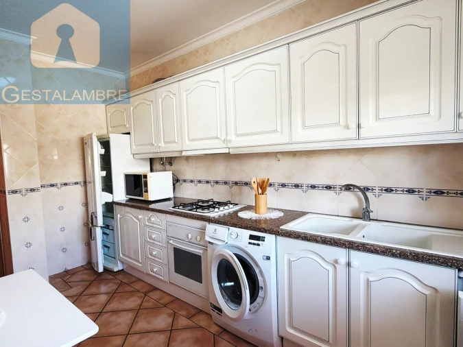 Apartamento T2 para Arrendamento em Albufeira e Olhos de Água Foto 6