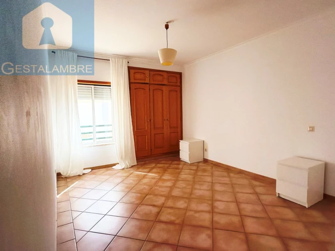 Apartamento T2 para Arrendamento em Albufeira e Olhos de Água Foto 17