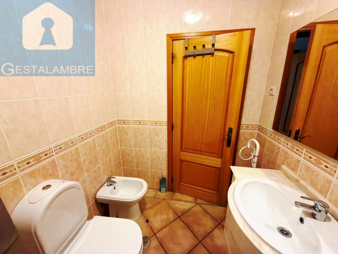 Apartamento T2 para Arrendamento em Albufeira e Olhos de Água Foto 22