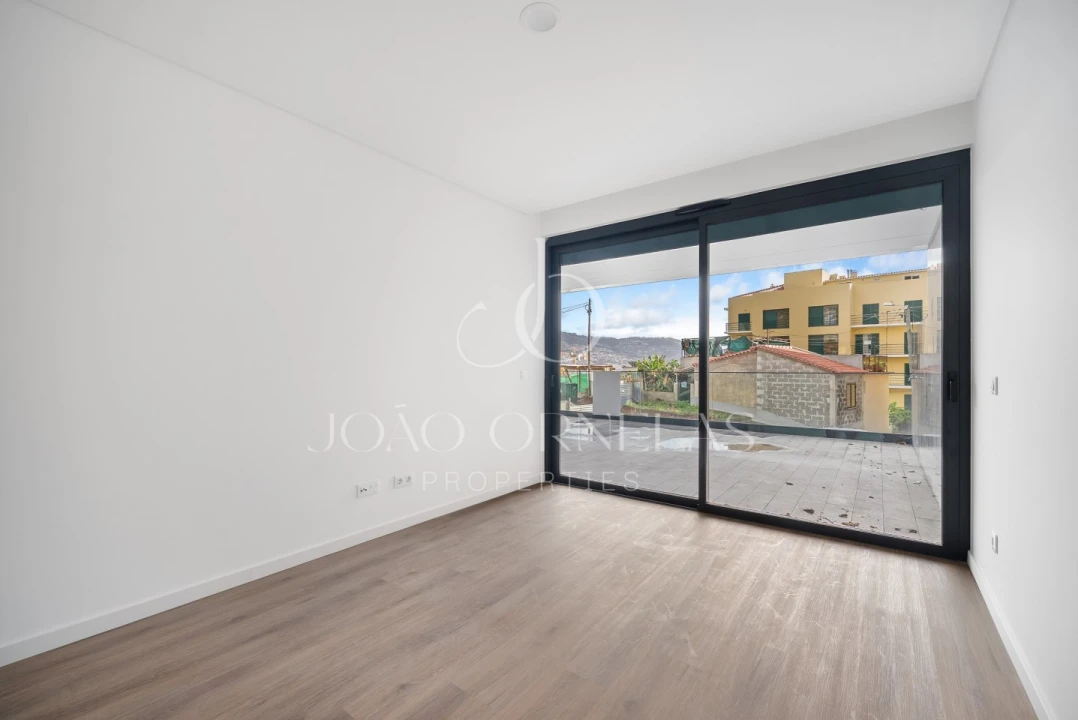 Apartamento T2 para Venda em São Martinho Foto 17