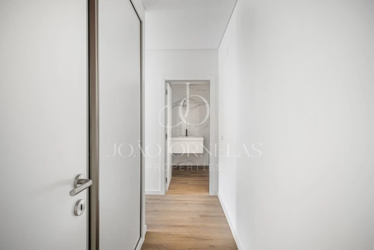 Apartamento T2 para Venda em São Martinho Foto 14