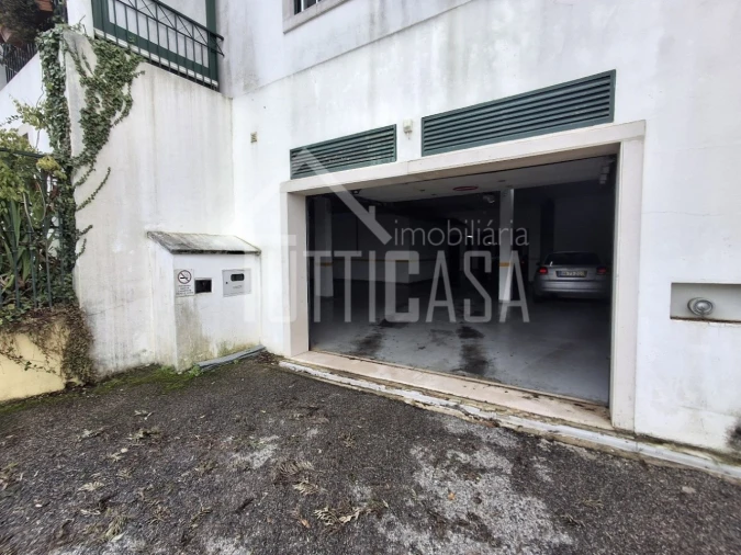 Negócio para Venda em Venda do Pinheiro e Santo Estêvão das Galés Foto 2