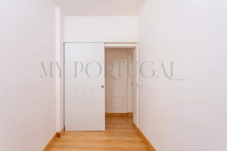 Apartamento T2 para Arrendamento em São Vicente Foto 22