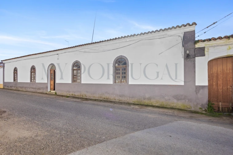 Moradia T6 para Venda em Vila Verde de Ficalho Foto 3