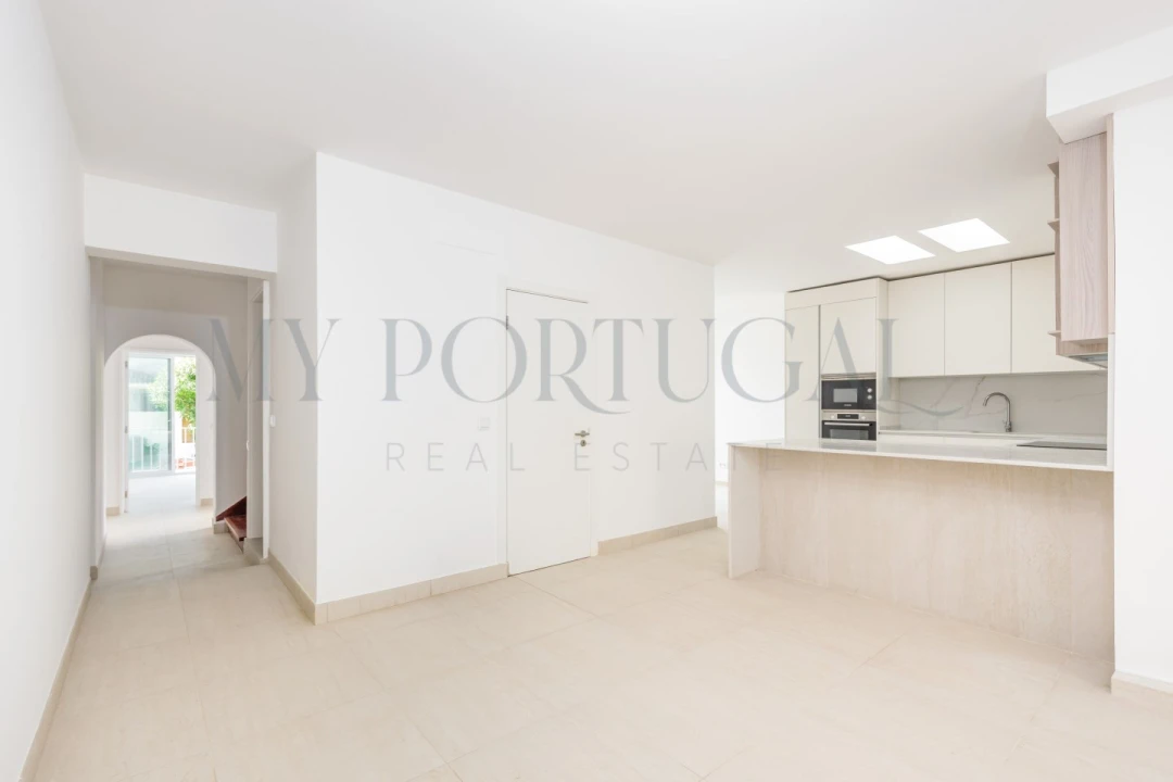 Moradia T3 para Venda em Carcavelos e Parede Foto 12