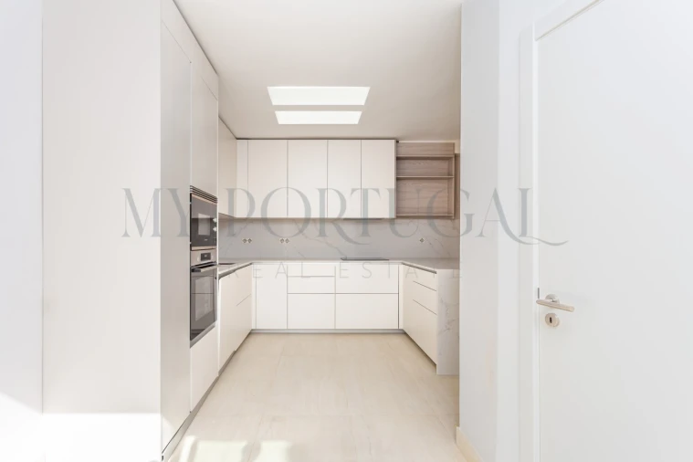 Moradia T3 para Venda em Carcavelos e Parede Foto 13