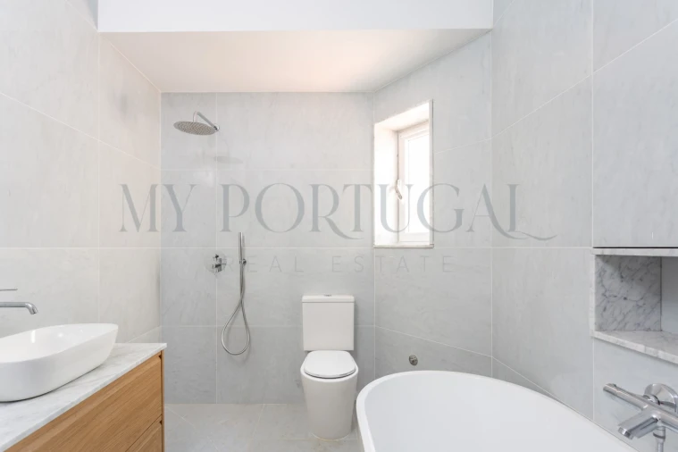 Moradia T3 para Venda em Carcavelos e Parede Foto 25