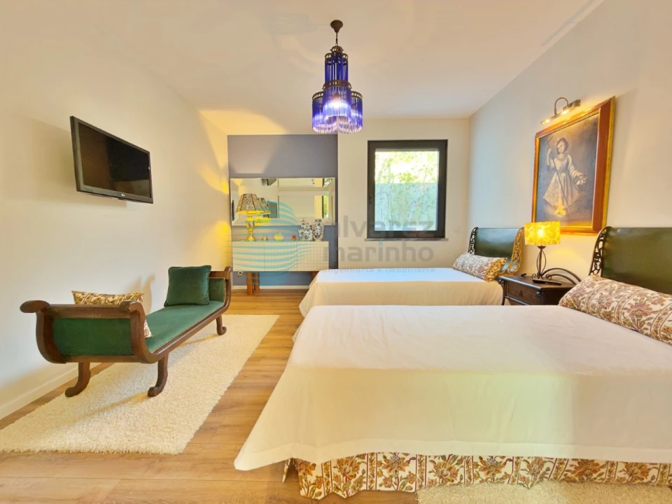 Moradia T4 para Venda em Carvoeira e Carmões Foto 22