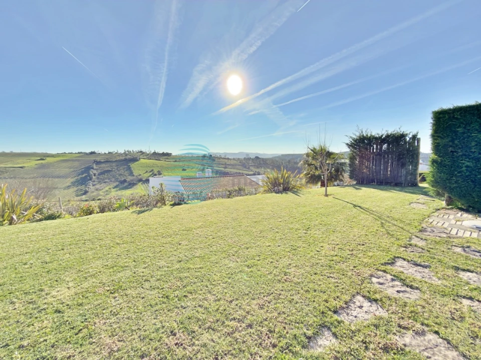 Moradia T4 para Venda em Carvoeira e Carmões Foto 41