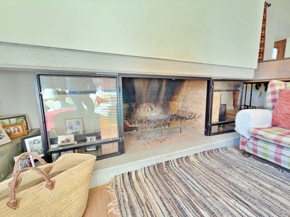 Moradia T4 para Venda em Carvoeira e Carmões Foto 44