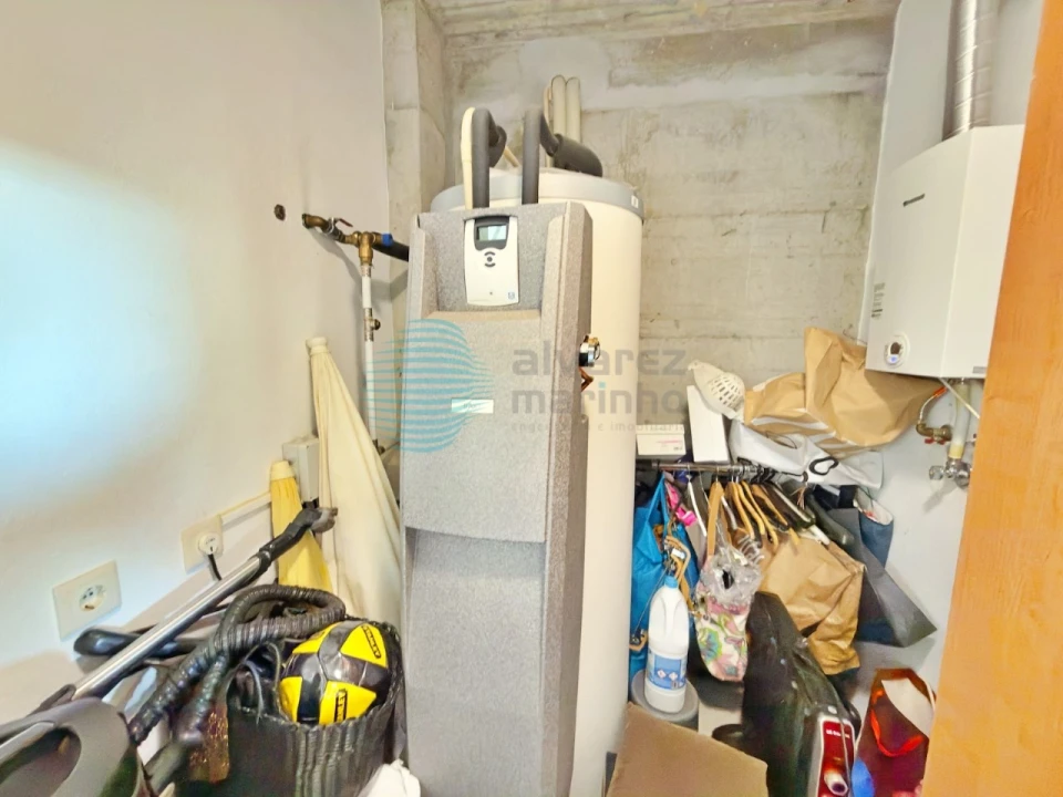 Moradia T4 para Venda em Carvoeira e Carmões Foto 45