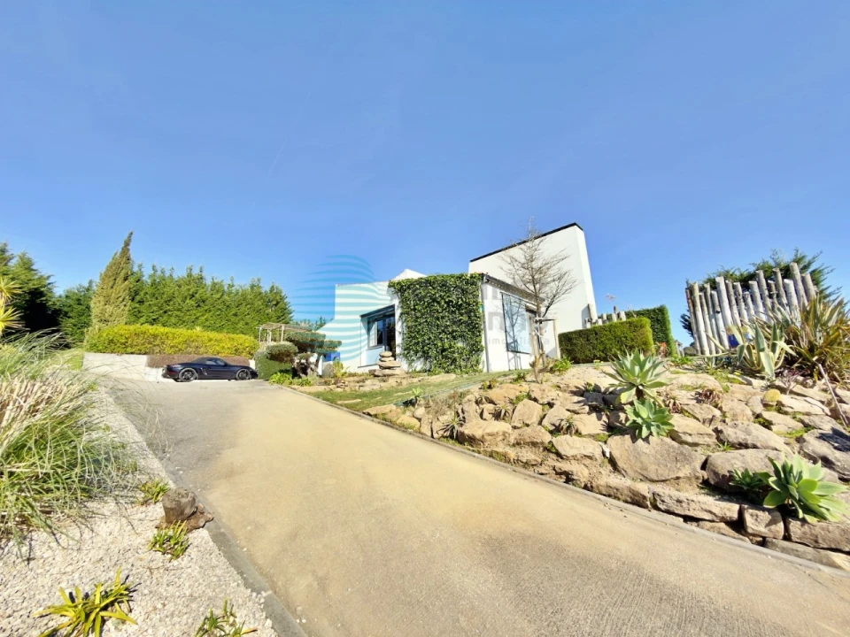 Moradia T4 para Venda em Carvoeira e Carmões Foto 53