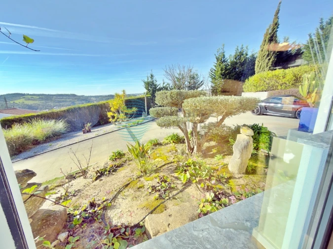 Moradia T4 para Venda em Carvoeira e Carmões Foto 8