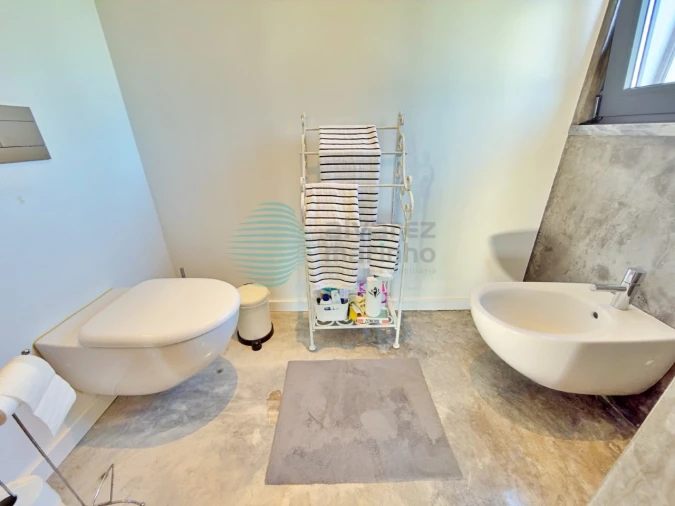 Moradia T4 para Venda em Carvoeira e Carmões Foto 33