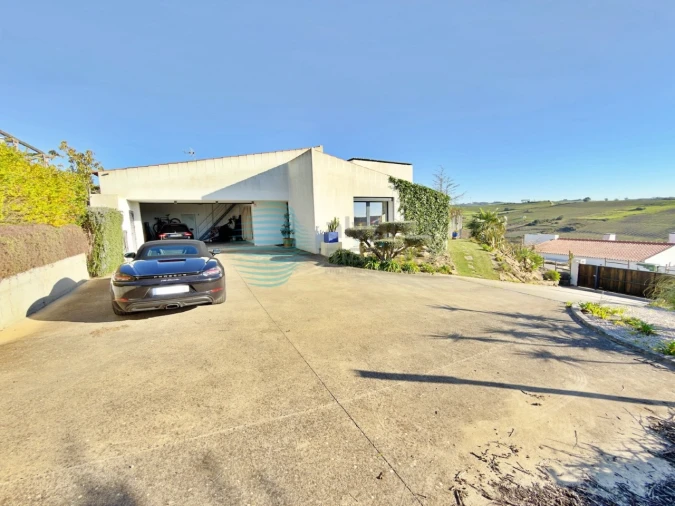 Moradia T4 para Venda em Carvoeira e Carmões Foto 56