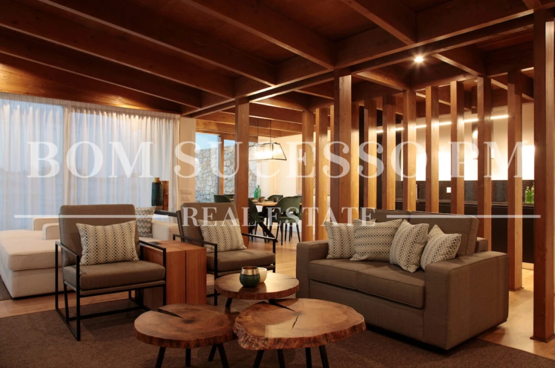 Moradia T5 para Venda em Vau Foto 15