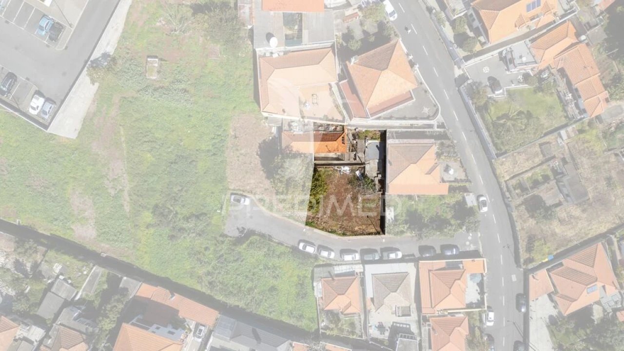 Moradia T2 para Venda em Santo Antonio Foto 4