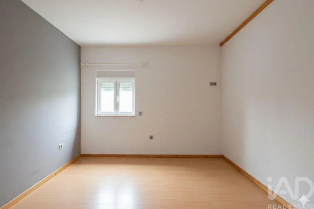 Moradia T6 para Venda em Maceira Foto 2