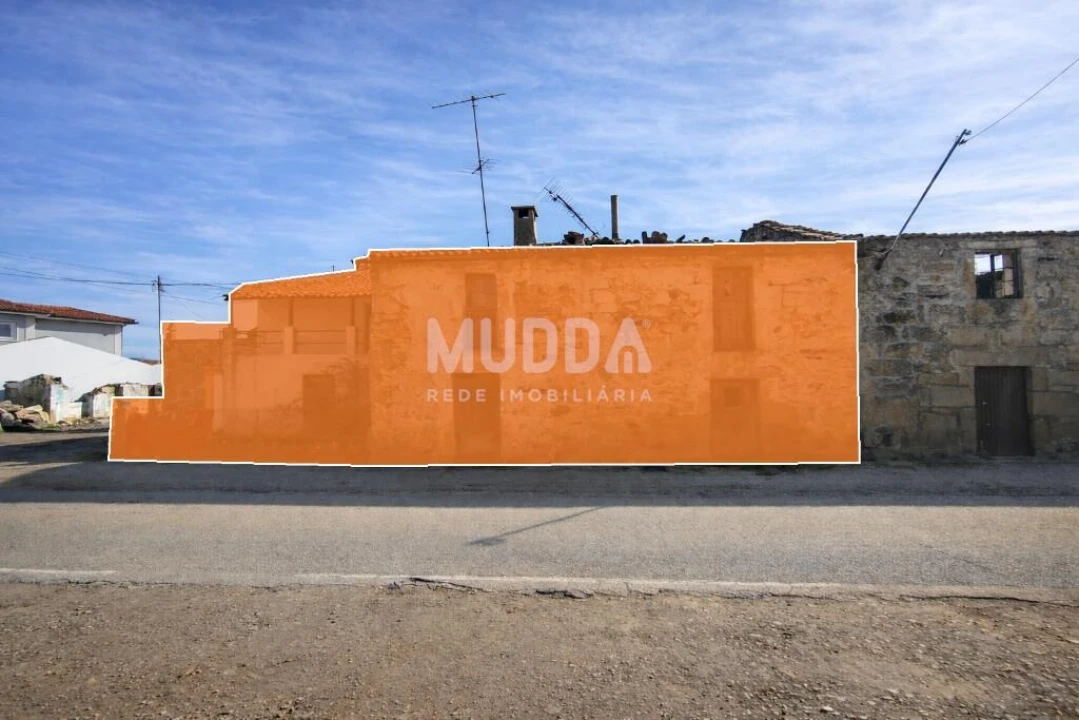 Moradia T3 para Venda em Vilar de Nantes Foto 2