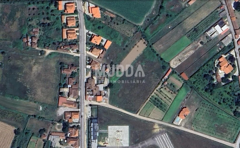 Moradia T3 para Venda em Vilar de Nantes Foto 7